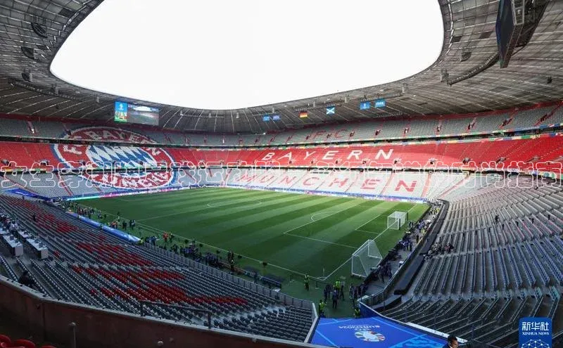 新宝gg阿里尔公司女生穿潮牌足球运动服，必须知道的时尚指南